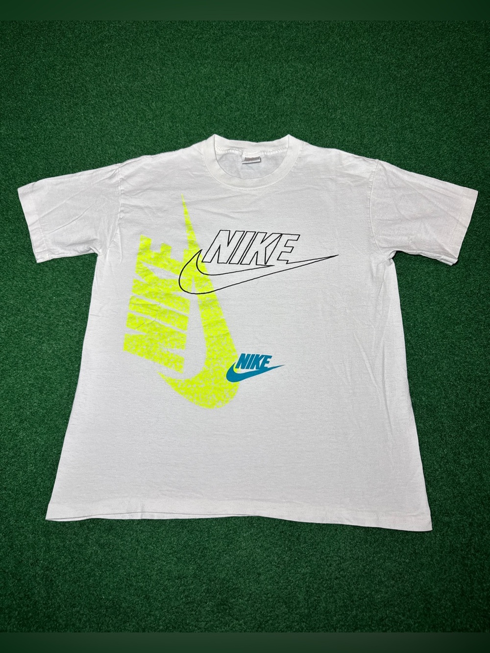 Nike Vintage Big Logo Swoosh 80s 90s White Medium Hip Hop Sporty T Shirt